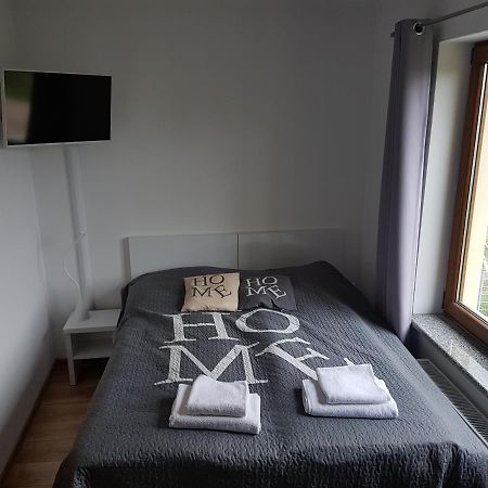 Tobi-Pokoje Goscinne Łeba Exterior foto